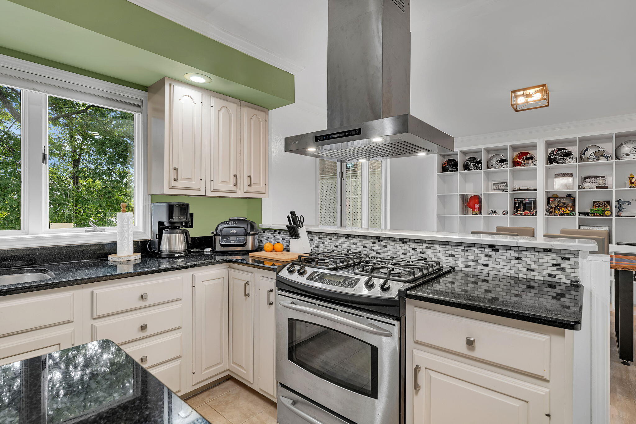459 Amhurst Road Valparaiso, IN 46385 - Photo 11 of 49 2048x1365