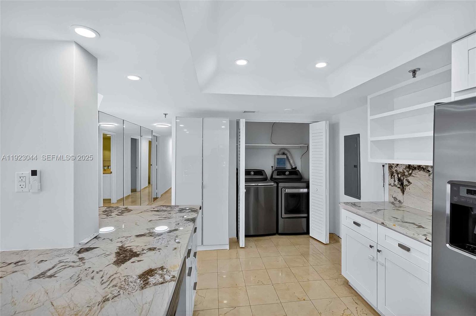 520 Brickell Key Drive, Unit A604 Miami, FL 33131 - Photo 12 of 59