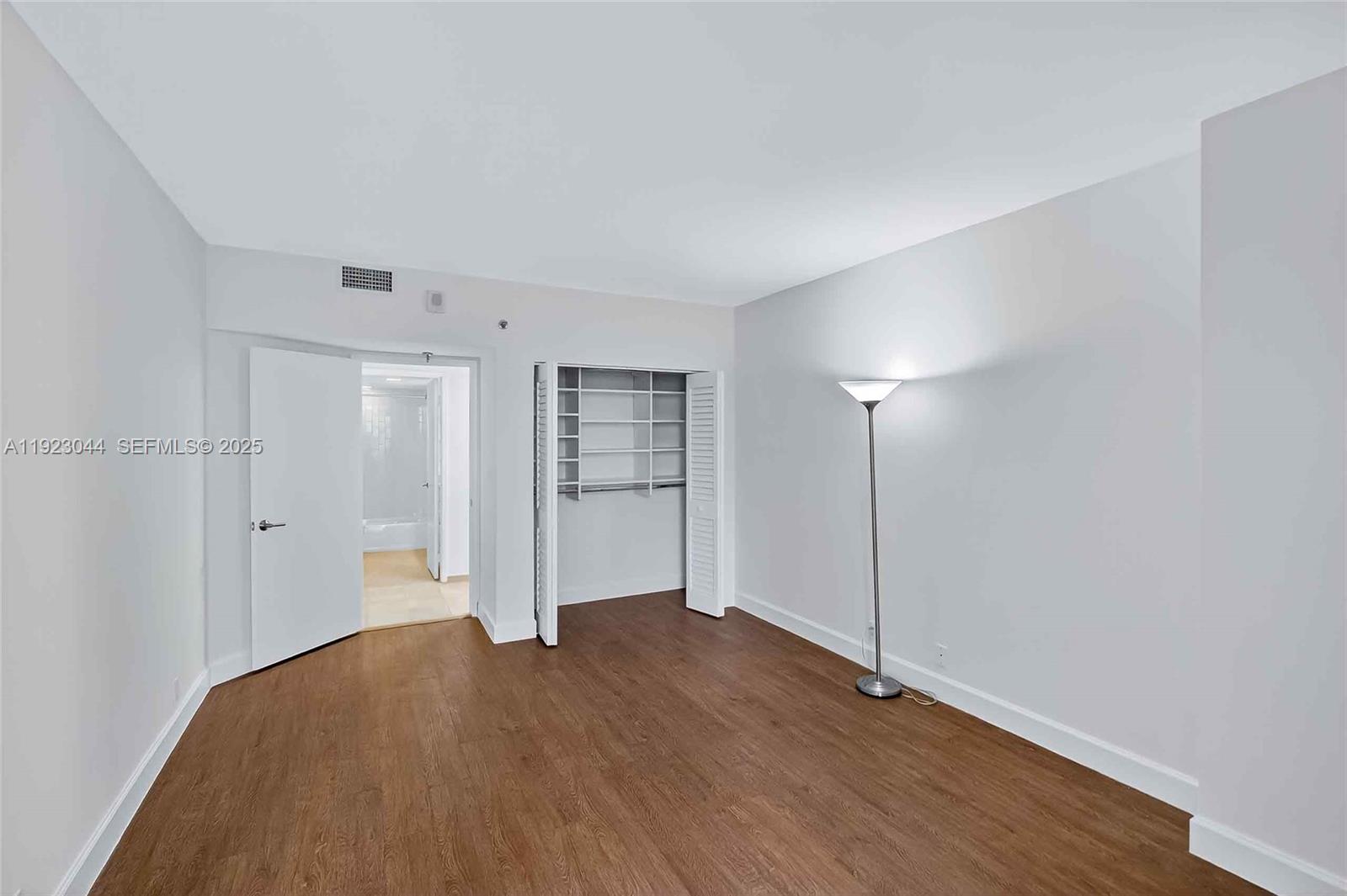 520 Brickell Key Drive, Unit A604 Miami, FL 33131 - Photo 24 of 59 BE2