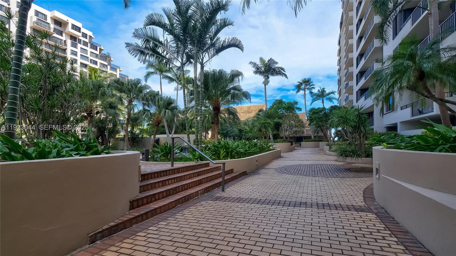 520 Brickell Key Drive, Unit A604 Miami, FL 33131 - Photo 40 of 59