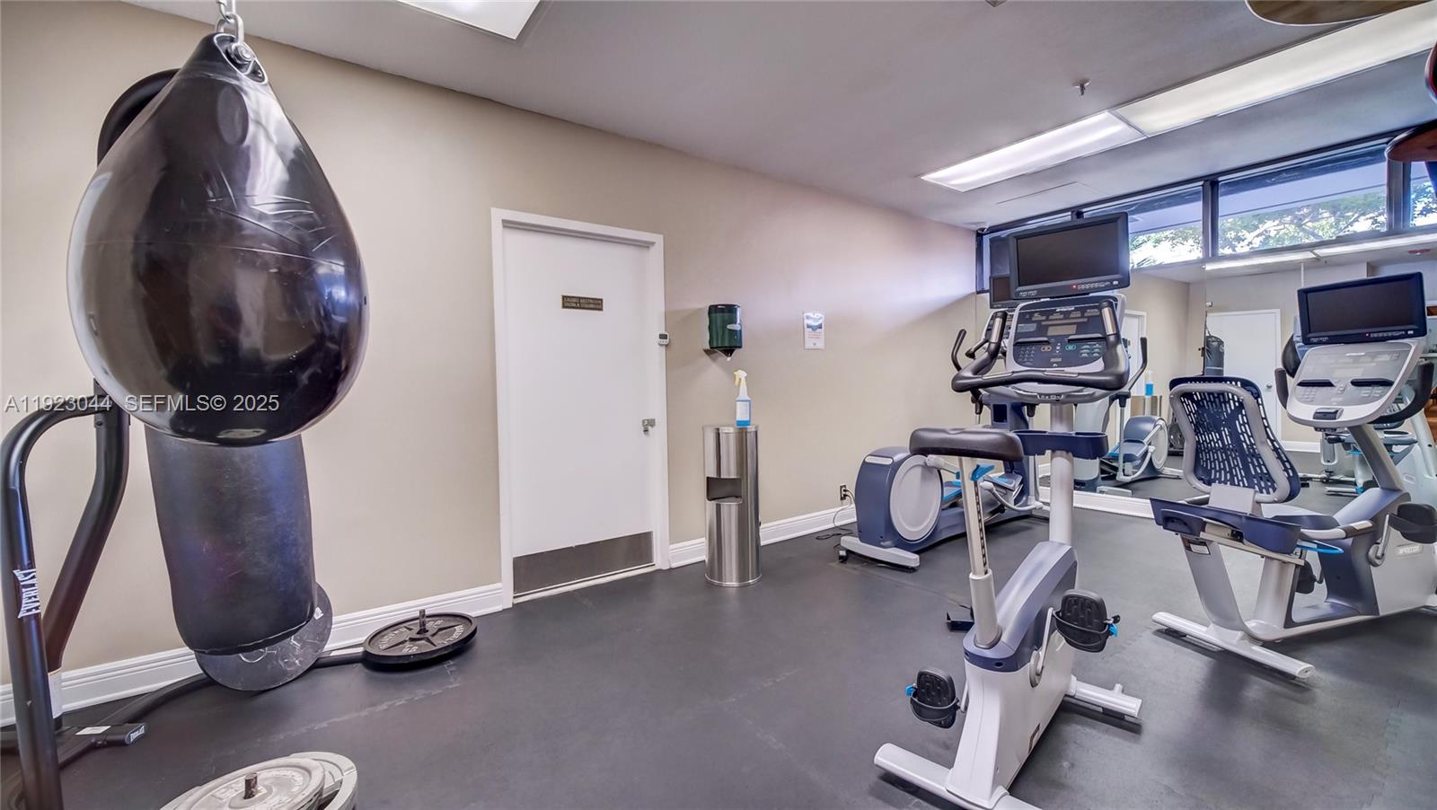 520 Brickell Key Drive, Unit A604 Miami, FL 33131 - Photo 4 of 59