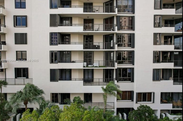 520 Brickell Key Drive, Unit A604 Miami, FL 33131 - Photo 45 of 59