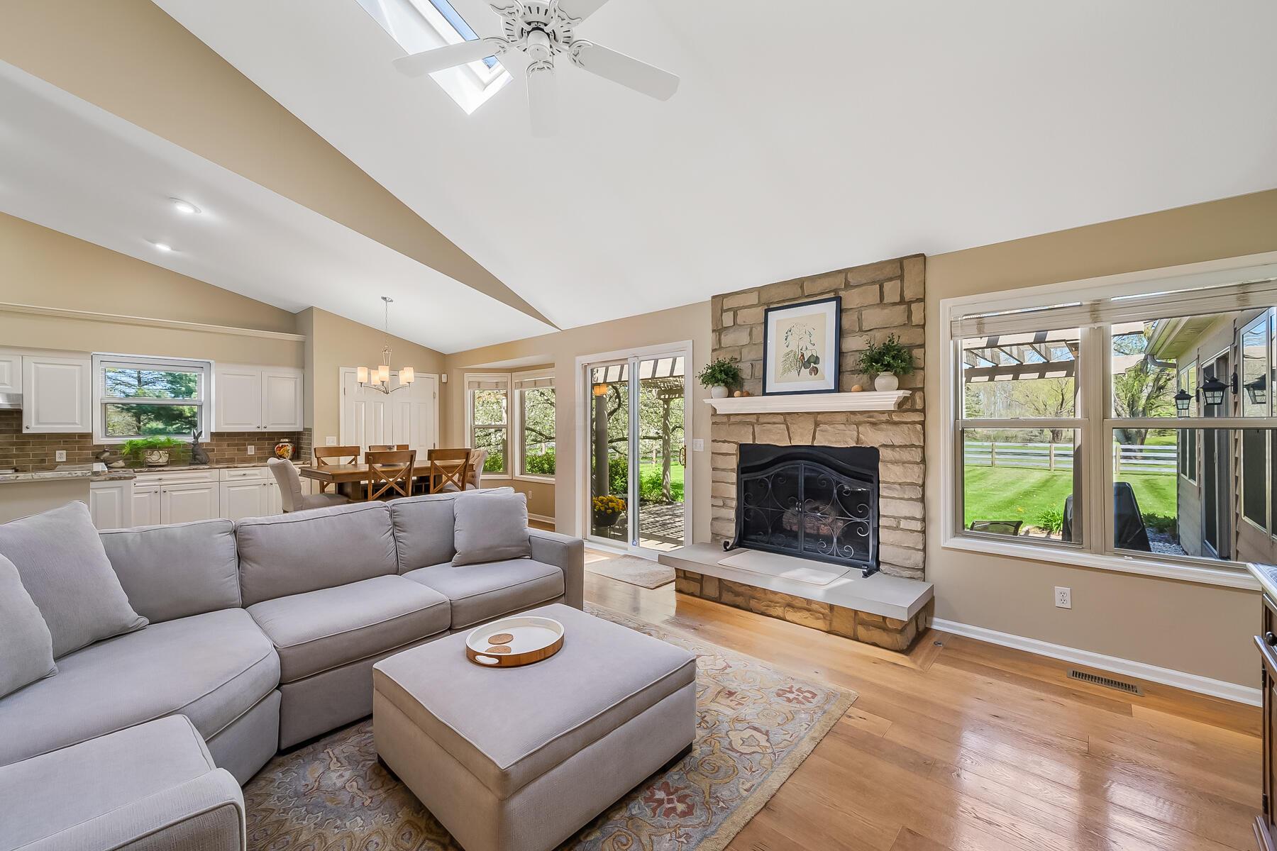 8839 Kilbourne Road Sunbury, OH 43074 - Photo 27 of 62 Great Room w/Fireplace