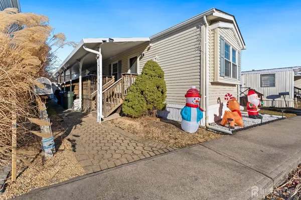 $135,000 | 38 Helen Avenue, Avenel, NJ 07001