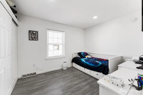 $135,000 | 38 Helen Avenue, Avenel, NJ 07001