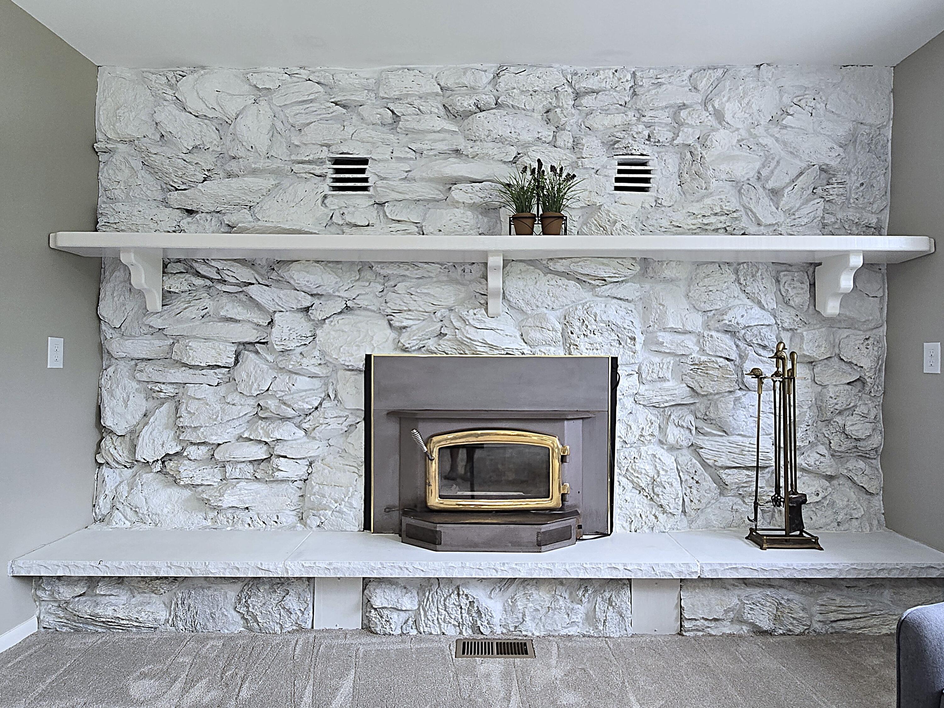 W136N7015 Claas Road Menomonee Falls, WI 53051 - Photo 25 of 54 Family Room Fireplace