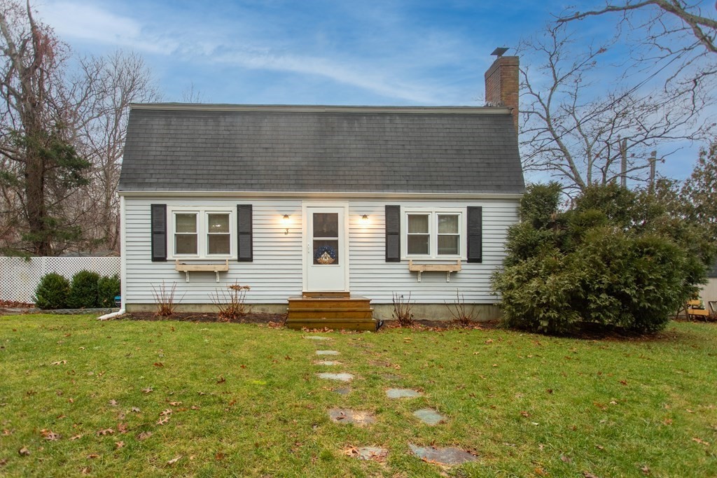 3 Earl Road Plymouth, MA 02360 - Photo 1 of 26 Gallery Image 1