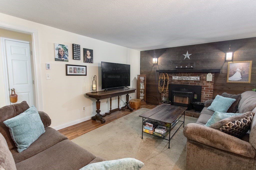 3 Earl Road Plymouth, MA 02360 - Photo 12 of 26 Gallery Image 12