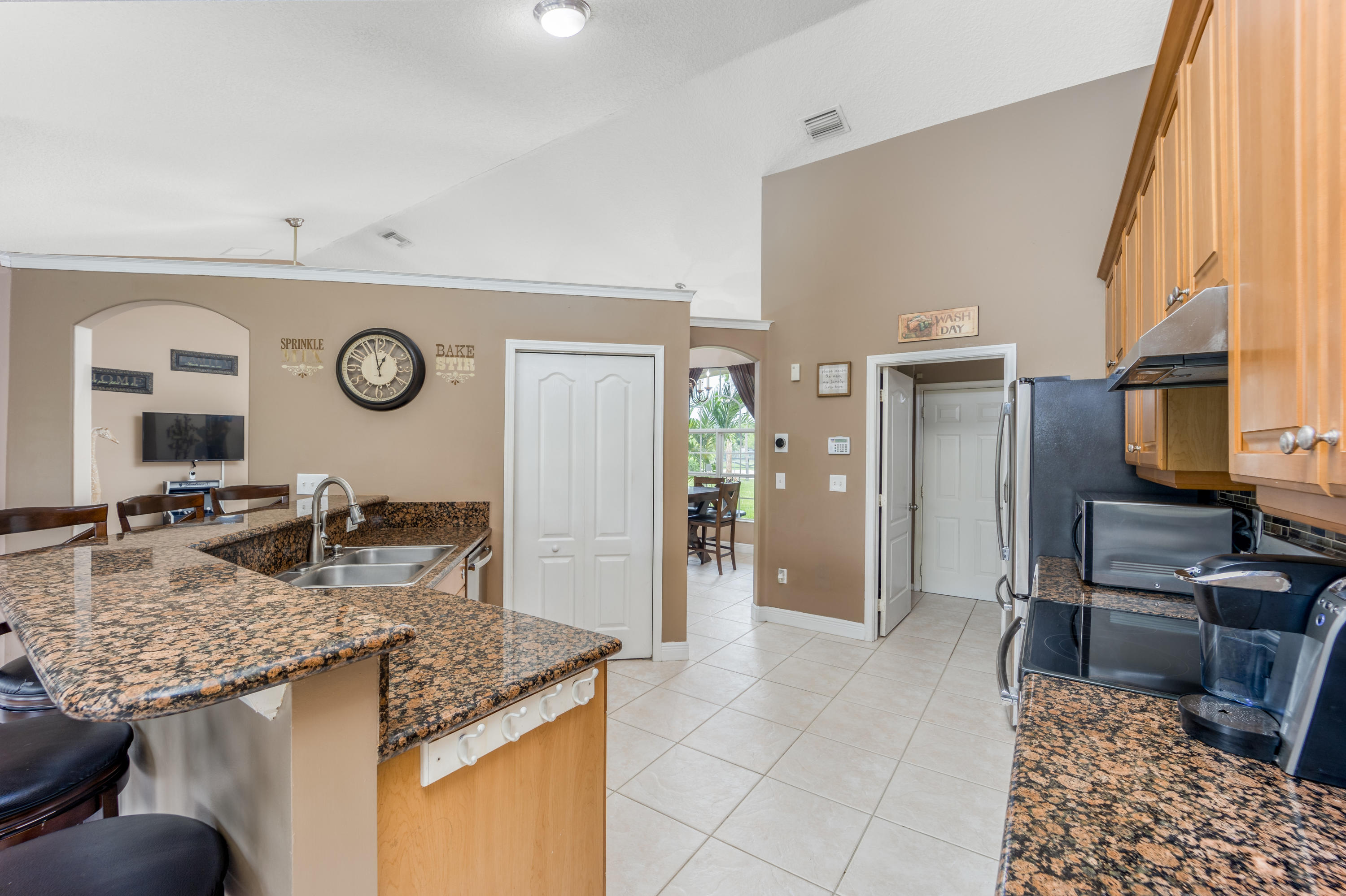 16968 88th Road North The Acreage, FL 33470 - Photo 14 of 39 16968 88th Rd N-14