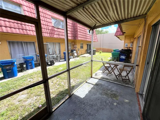 $1,750 | 2562 Northwest 52nd Avenue, Unit B18, Lauderhill, FL 33313