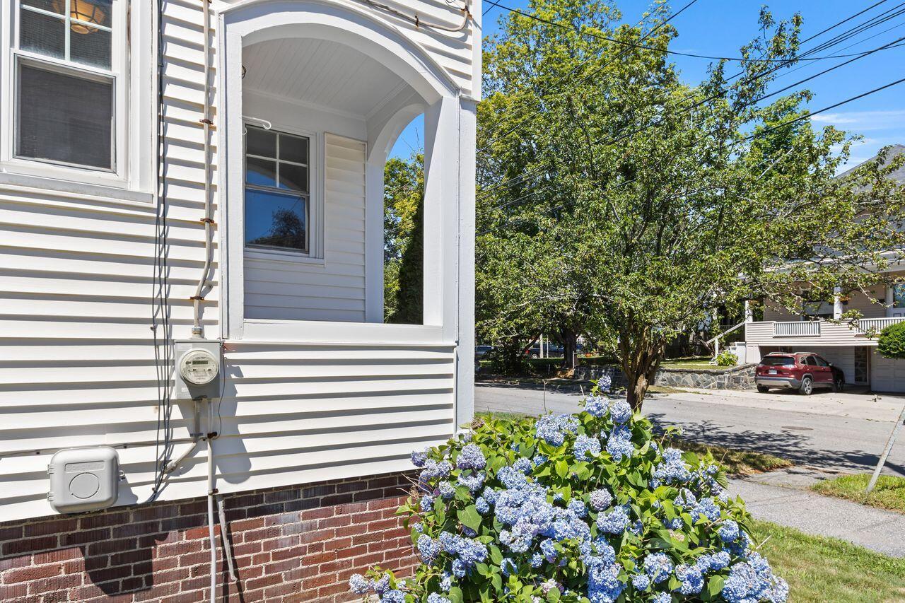 166 Hartley Street Portland, ME 04103 - Photo 5 of 62 20250718JS-71018