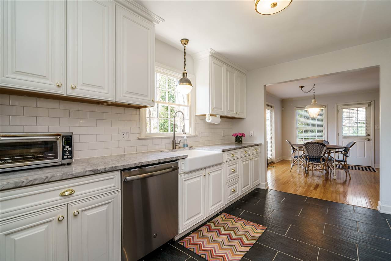 813 Burke Street Raleigh, NC 27609 - Photo 9 of 30 Photo 9