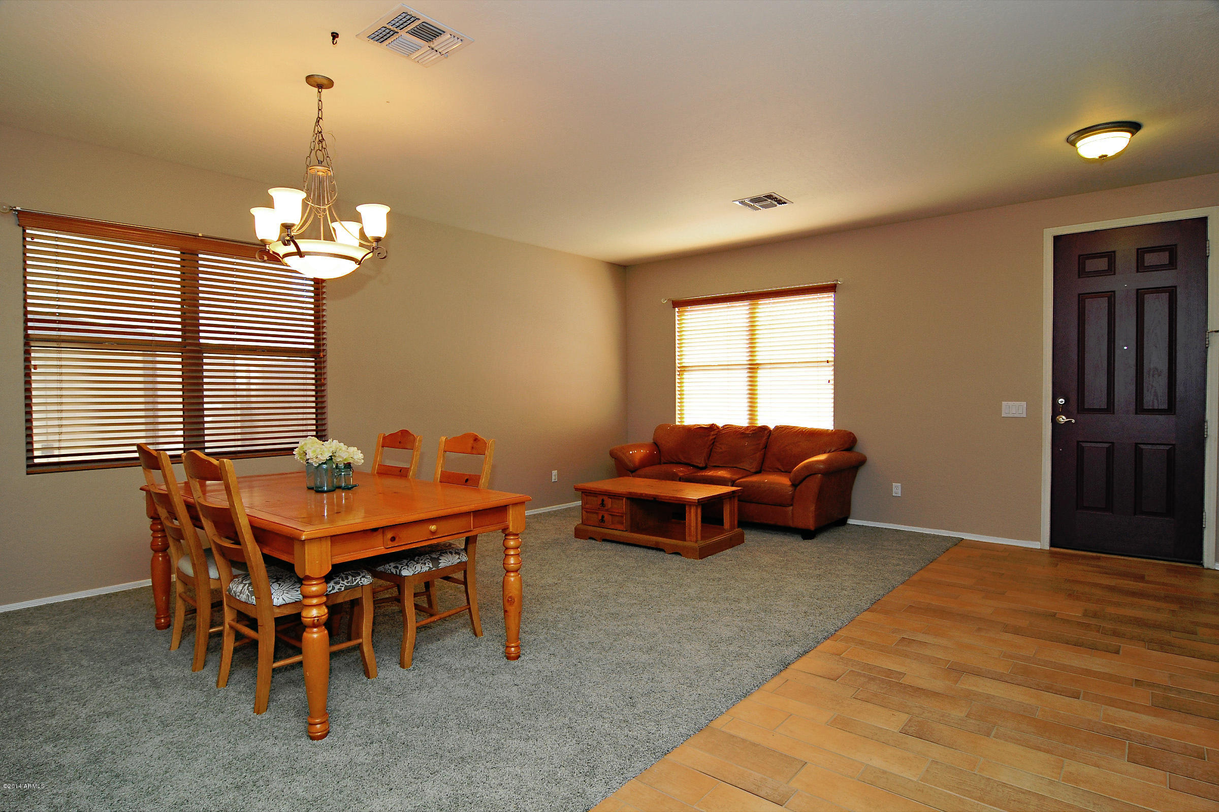 3130 West Redbird Road Phoenix, AZ 85083 - Photo 11 of 19 Living