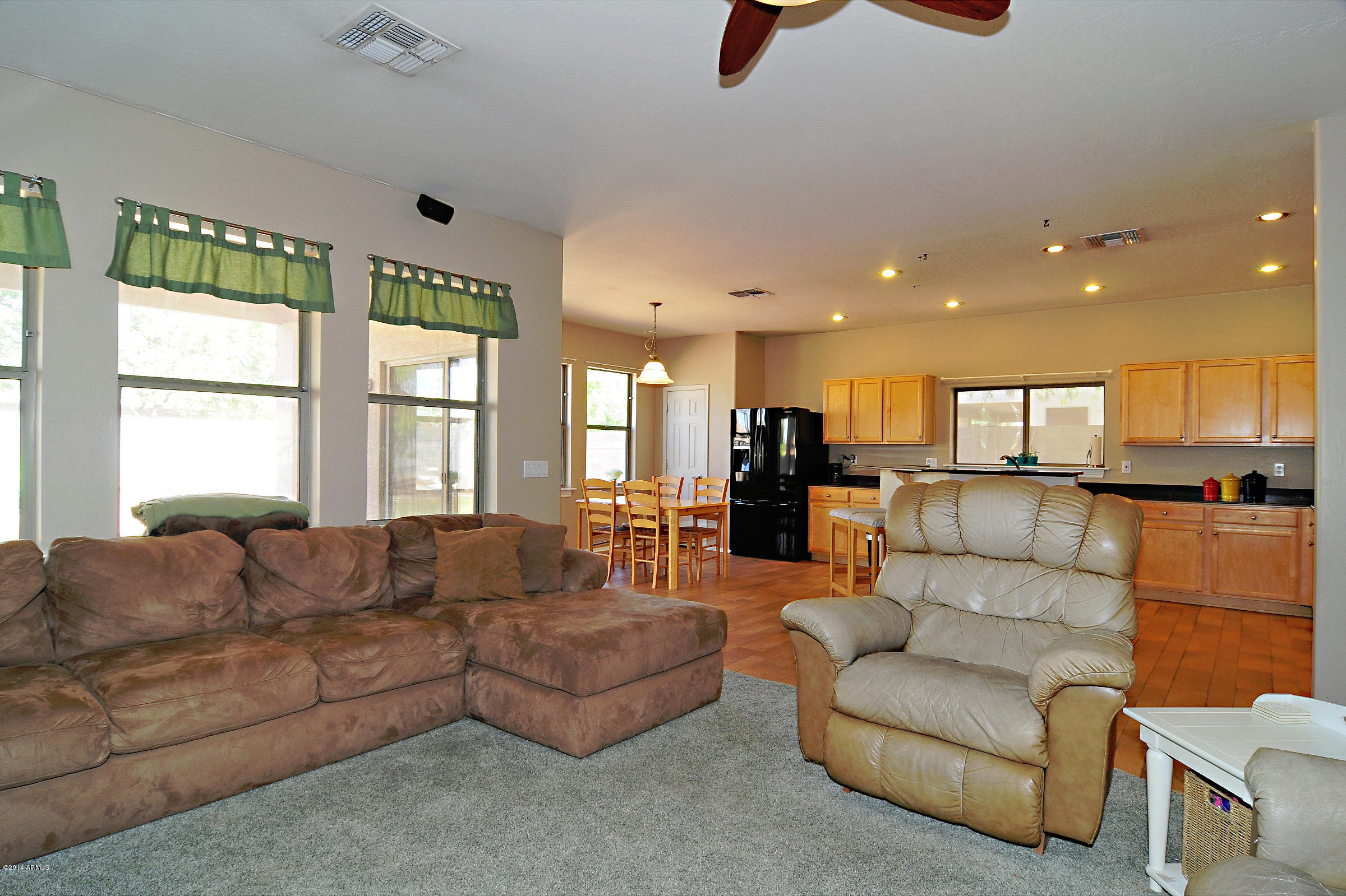 3130 West Redbird Road Phoenix, AZ 85083 - Photo 10 of 19 Family 3