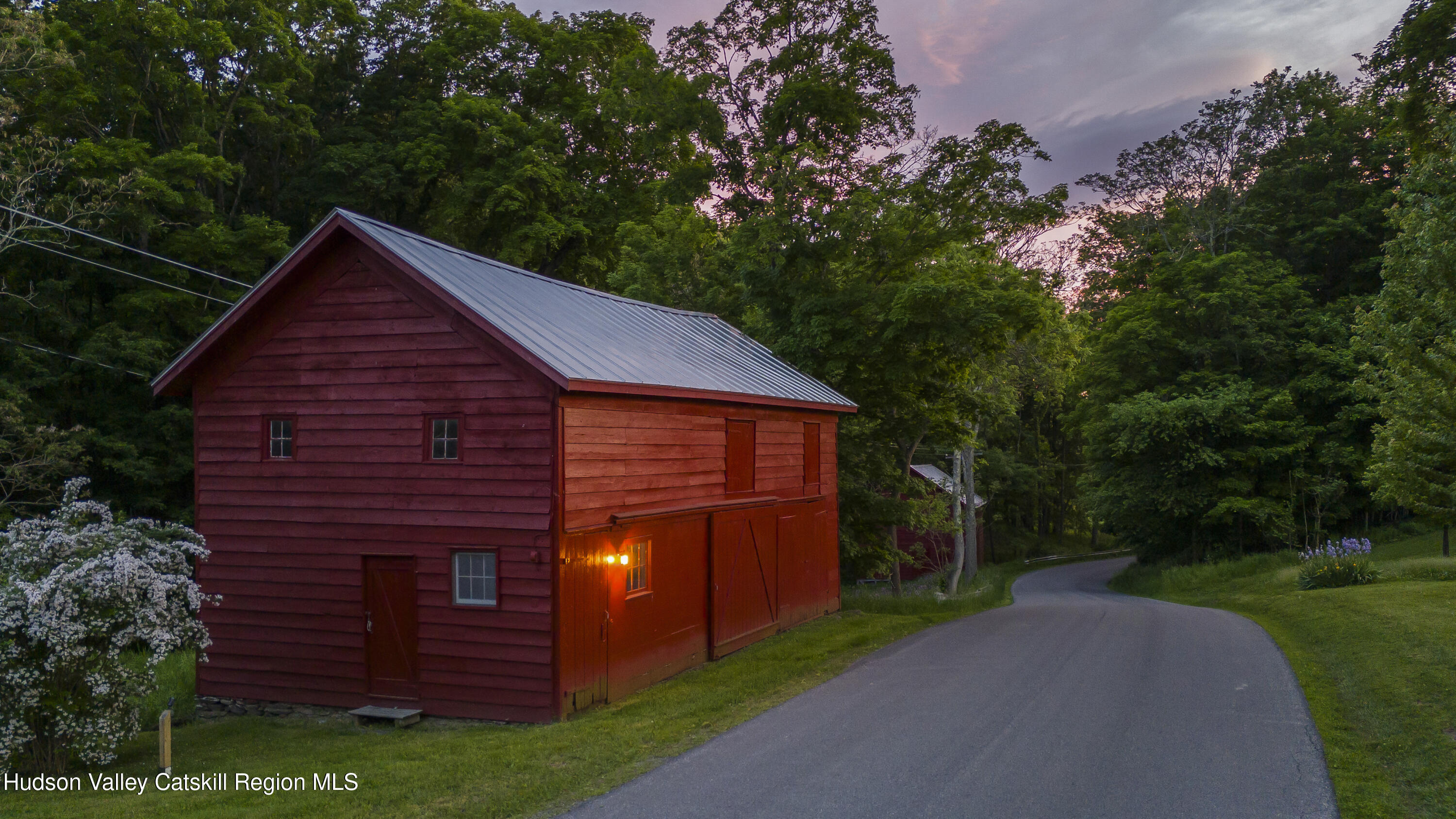 205 Bells Pond Road Hudson, NY 12534 - Photo 33 of 38 carriagebarn