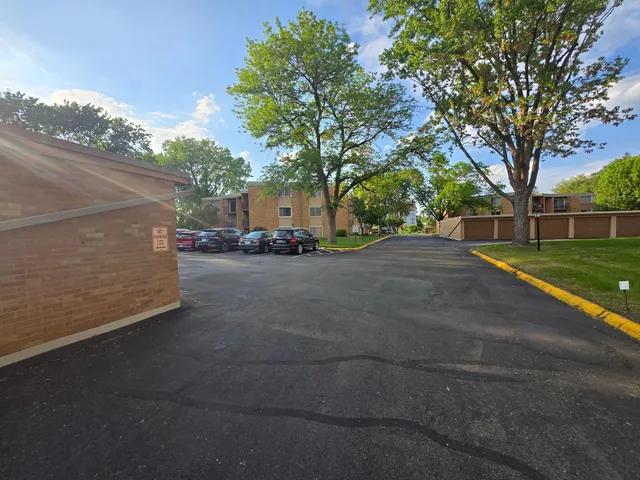 $115,000 | 9147 Highway 55, Unit 301, Golden Valley, MN 55427