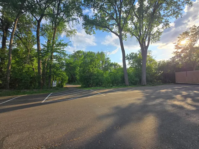 $115,000 | 9147 Highway 55, Unit 301, Golden Valley, MN 55427