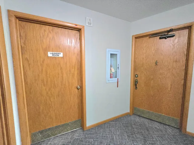 $115,000 | 9147 Highway 55, Unit 301, Golden Valley, MN 55427