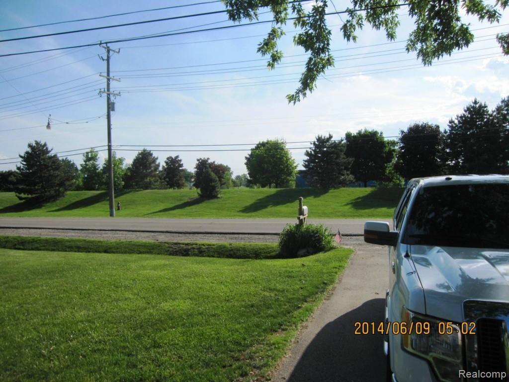 44060 Utica Road Utica, MI 48317 - Photo 16 of 16 IMG_0415.jpg