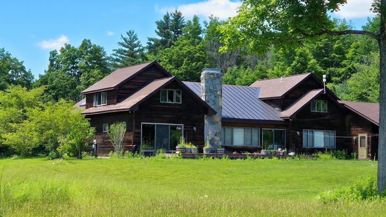 267 Eagle Ridge Dorset, VT 05251 - Photo 2 of 14