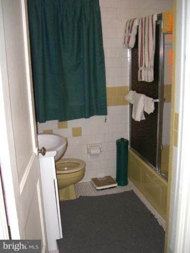 1803 Ingram Road Baltimore, MD 21239 - Photo 12 of 18 Bath #1