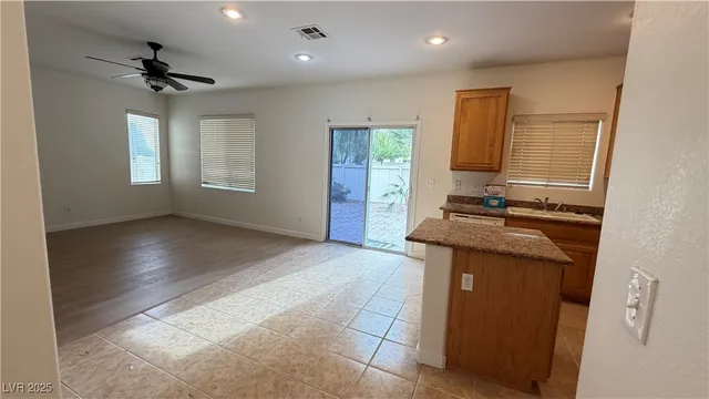 $1,800 | 5389 Encino Springs Avenue, Las Vegas, NV 89139
