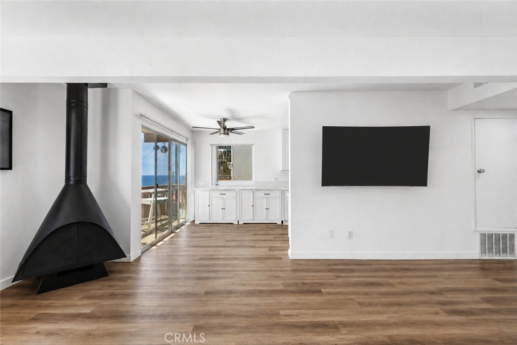 223 Shell Street Manhattan Beach, CA 90266 - Photo 4 of 39