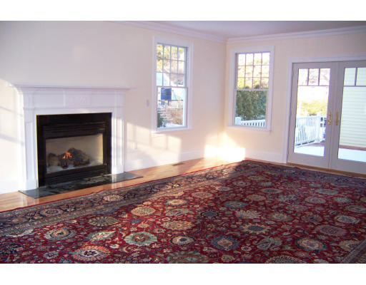 19 Cliff Road Wellesley, MA 02481 - Photo 10 of 12