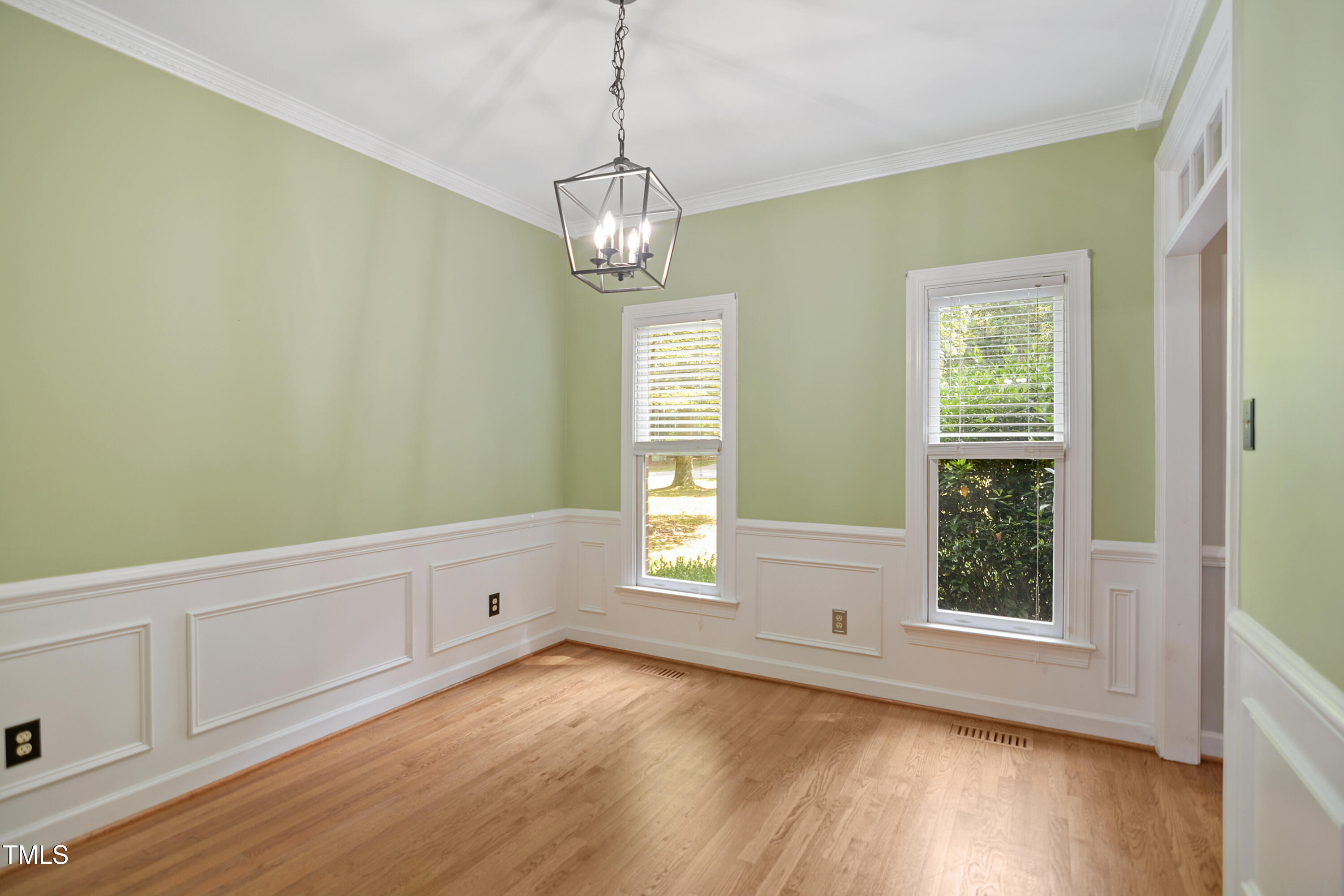 1405 Shadowview Court Raleigh, NC 27614 - Photo 5 of 37 11