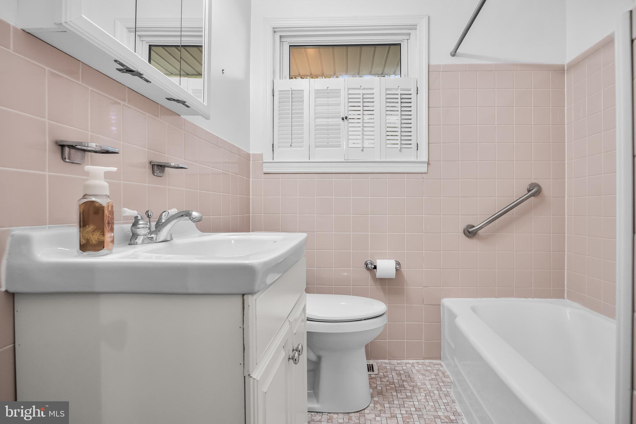 136 Ridge Circle Cherry Hill, NJ 08002 - Photo 19 of 28