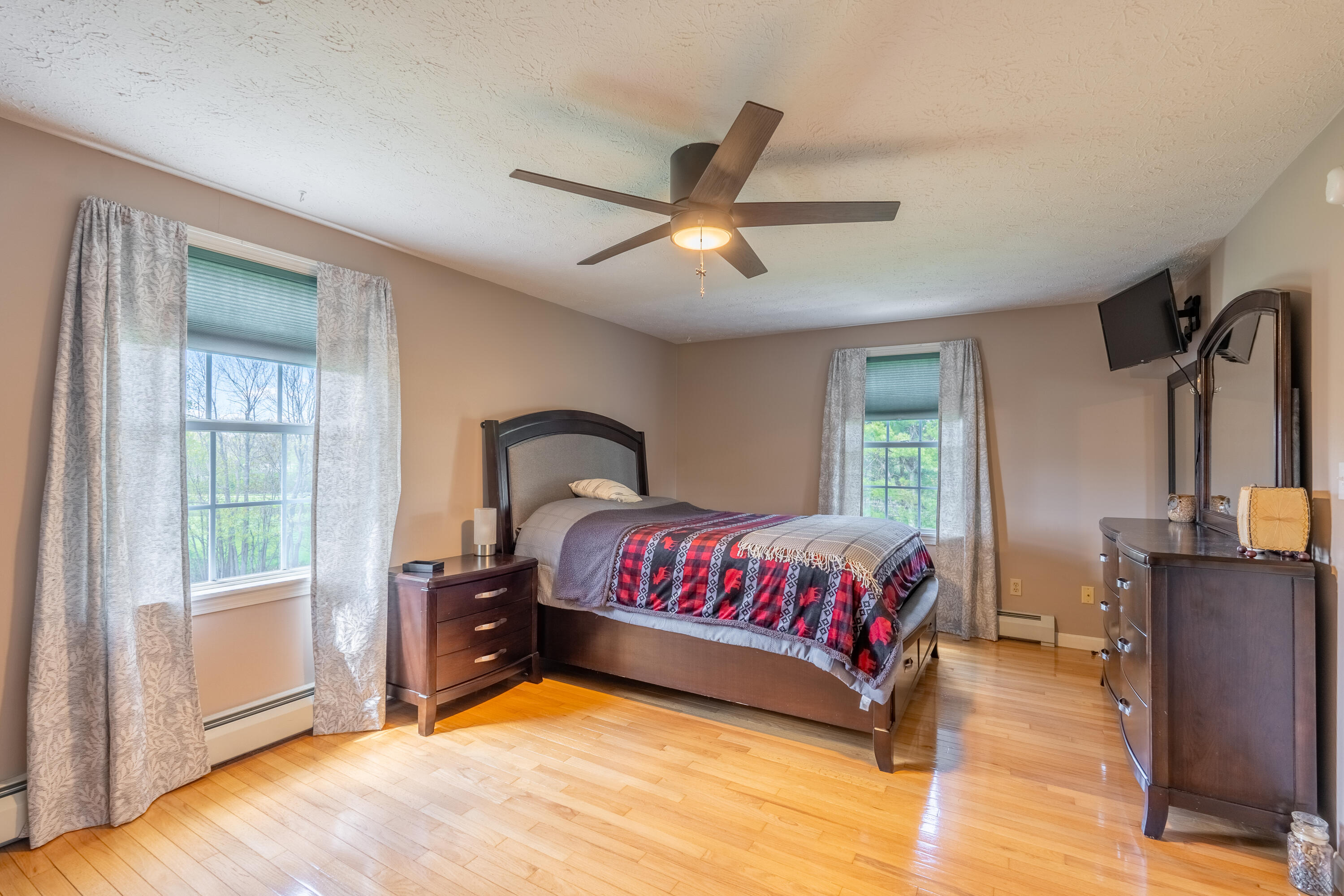 7 Cornfield Drive Springvale, ME 04083 - Photo 10 of 19 DSC02437-HDR