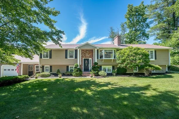 $684,900 | 472 Central Turnpike, Sutton, MA 01590