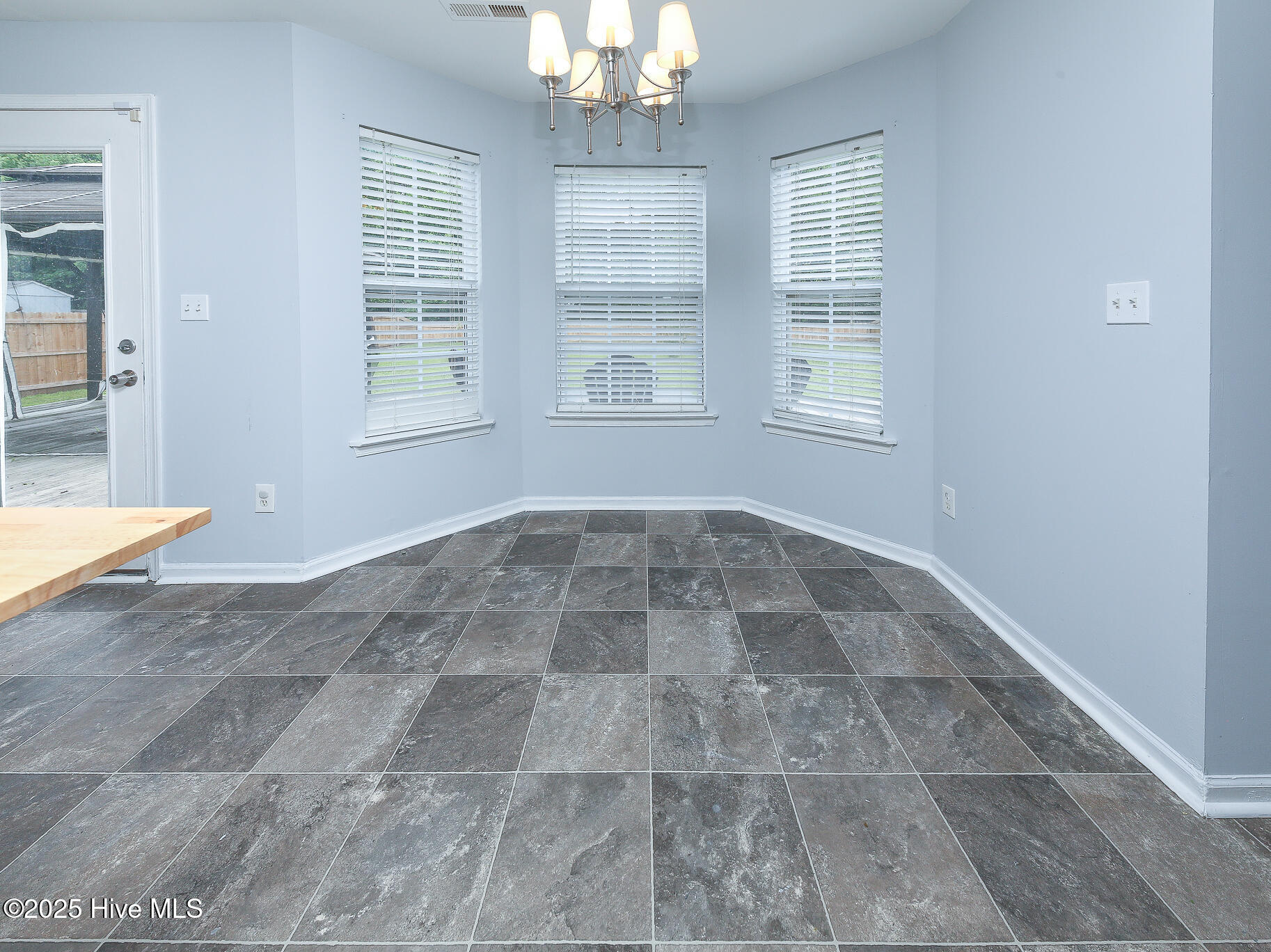 158 Green View Road Moyock, NC 27958 - Photo 3 of 44 4G8A1351