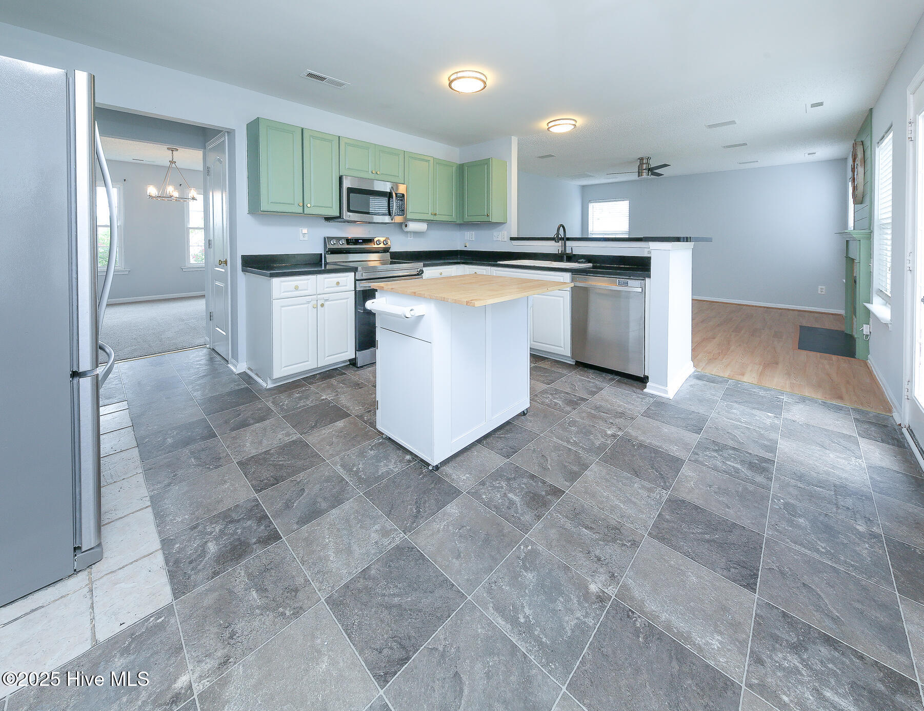 158 Green View Road Moyock, NC 27958 - Photo 4 of 44 4G8A1352