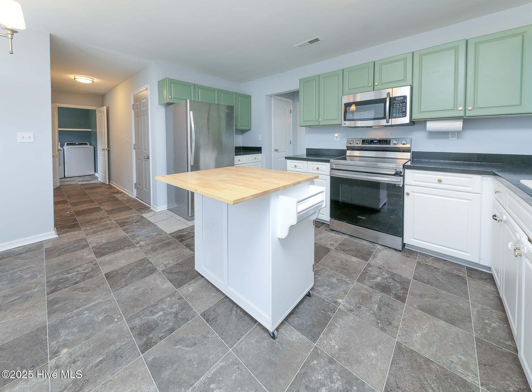 158 Green View Road Moyock, NC 27958 - Photo 6 of 44 4G8A1355