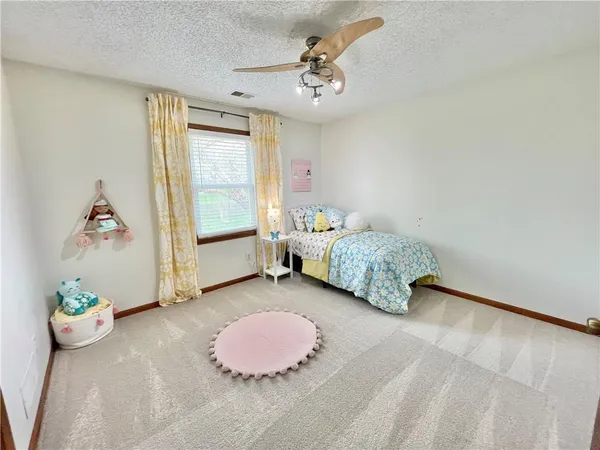 $425,000 | 1637 Northeast 83rd Terrace, Kansas City, MO 64118