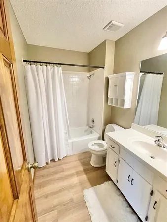 $425,000 | 1637 Northeast 83rd Terrace, Kansas City, MO 64118