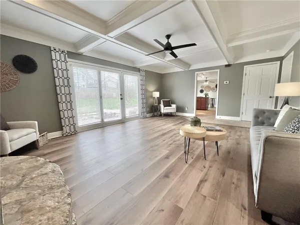 $425,000 | 1637 Northeast 83rd Terrace, Kansas City, MO 64118