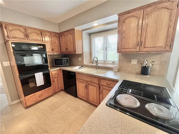 $425,000 | 1637 Northeast 83rd Terrace, Kansas City, MO 64118