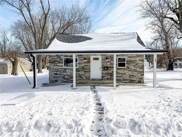 $150,000 | 804 Southwest 3rd Street, Casey, IL 62420