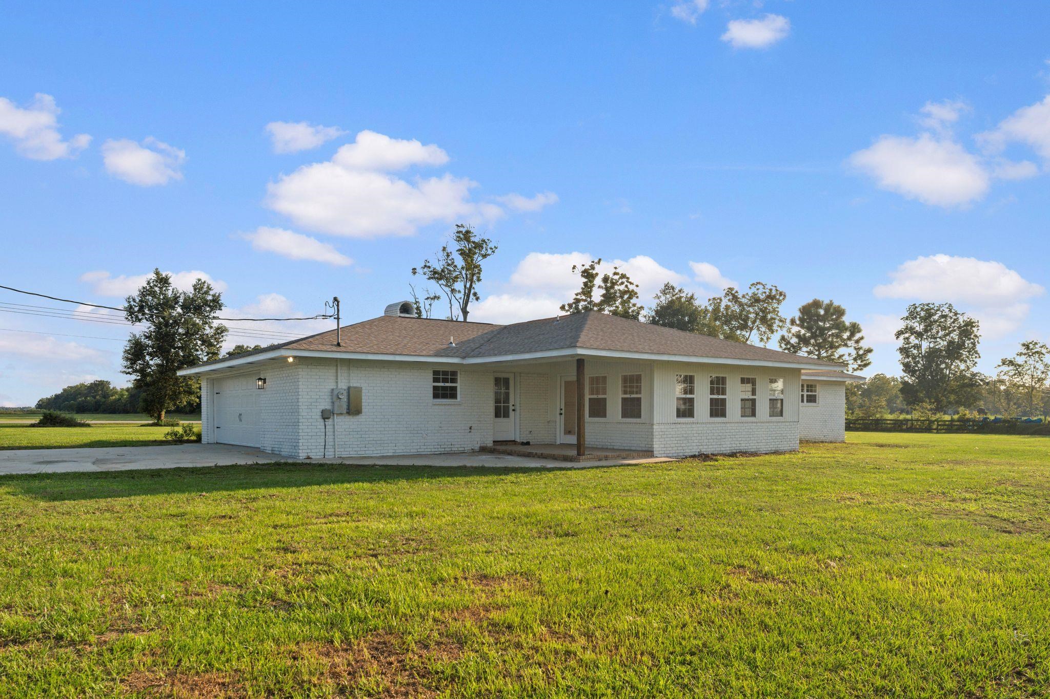 17761 County Road 28 Foley, AL 36535 - Photo 4 of 51 Front Of Structure