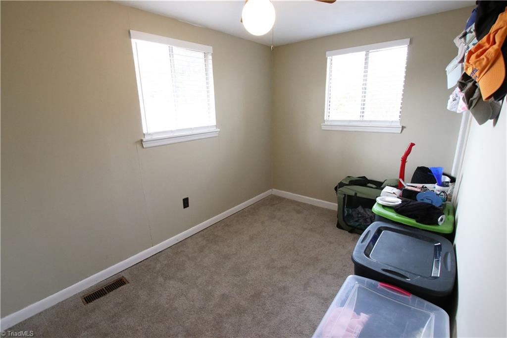 1882 Riverview Rd Extension Lexington, NC 27292 - Photo 10 of 20