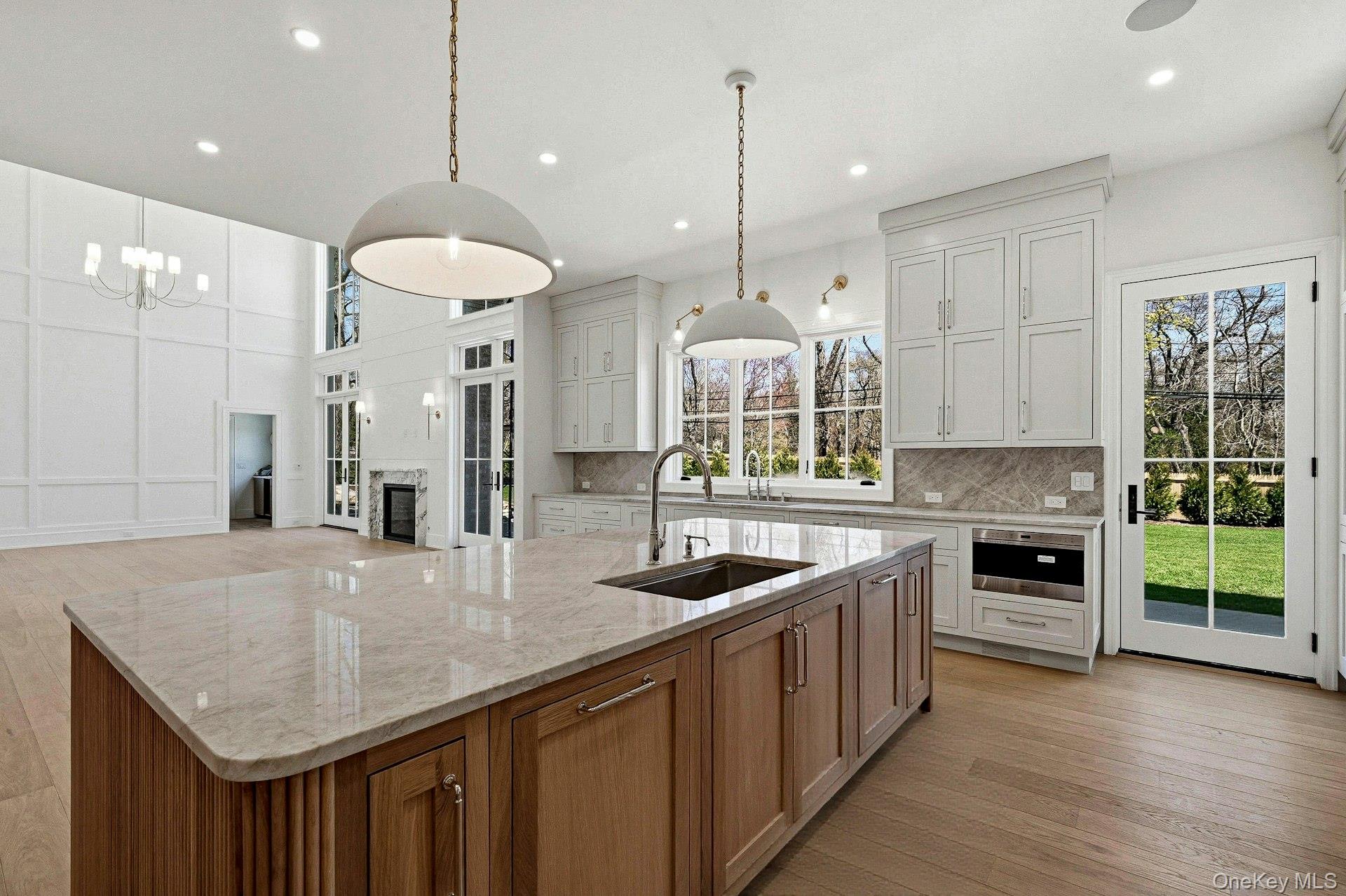 25 West Creek Farms Road Sands Point, NY 11050 - Photo 13 of 39