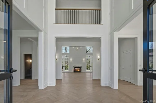 $6,750,000 | 25 West Creek Farms Road, Sands Point, NY 11050