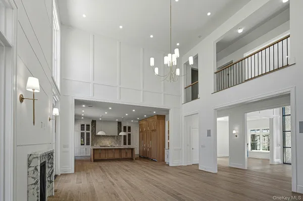 $6,750,000 | 25 West Creek Farms Road, Sands Point, NY 11050