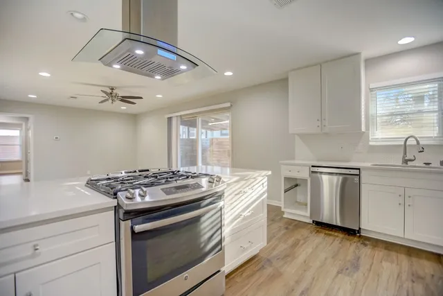 $2,999 | 2507 Rogge Lane, Unit 1, Austin, TX 78723