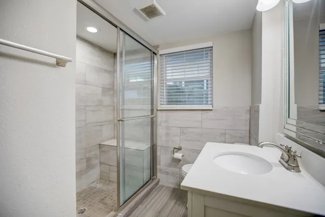 $2,999 | 2507 Rogge Lane, Unit 1, Austin, TX 78723