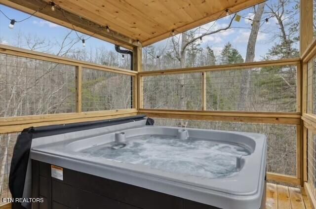 2017 Ridgecrest Loop Lane Sevierville, TN 37876 - Photo 20 of 22 hot tub