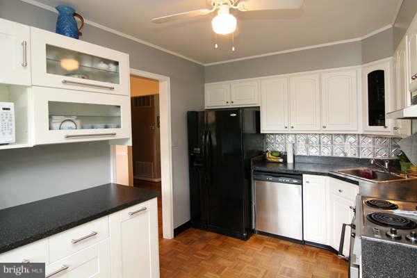 103 Charmuth Road Lutherville-Timonium, MD 21093 - Photo 8 of 24 Kitchen