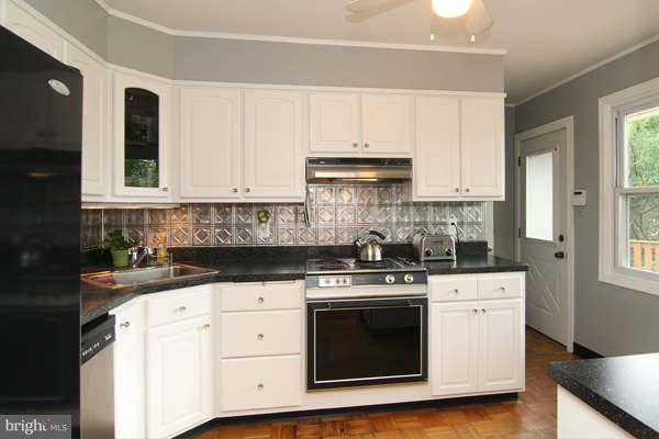 103 Charmuth Road Lutherville-Timonium, MD 21093 - Photo 9 of 24 Kitchen